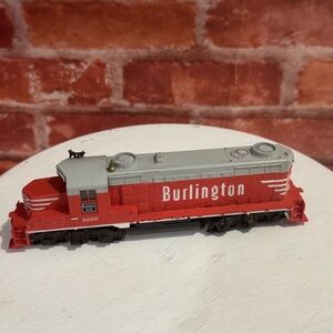 Vintage Tyco Burlington Route Model Train Engine Diesel Locomotive HO Scale
